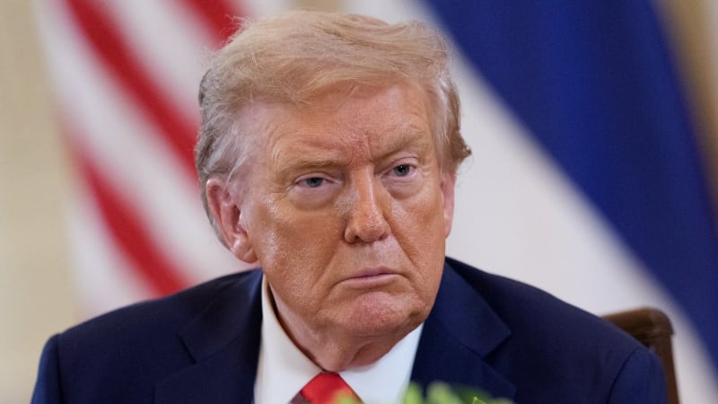 Jak jednat s Trumpem? Platí na něj mazanost, potřebuje si i „zapružit“, vysvětluje psycholog