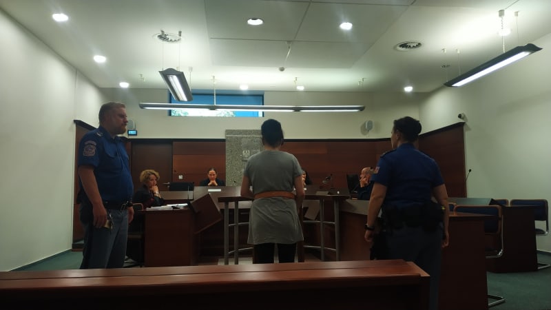 Šesti ranami nožem zavraždila v Tanvaldu partnera. Soud uvěřil její lítosti, plakala i přísedící