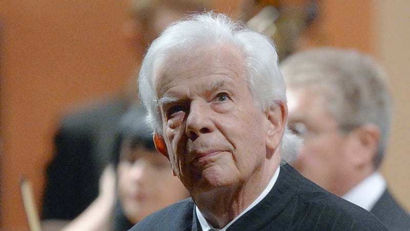 Zemřel slavný „mistr taktovky“ Dohnányi. Často dirigoval Dvořákova a Smetanova díla