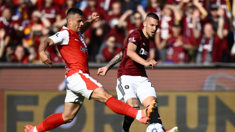 Ligoví mistři? Superpočítač má jasno. Podívejte se, koho tipuje v Česku, Anglii či Španělsku