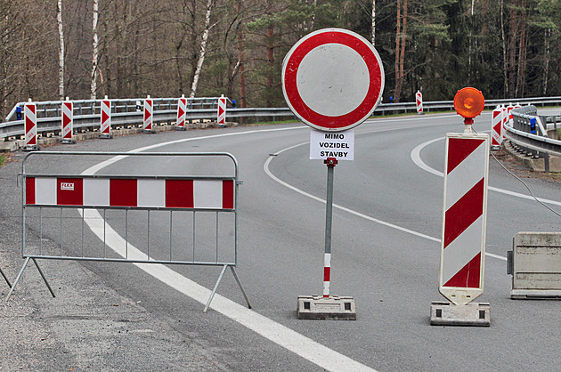 Končí stavby na dvou silnicích, doprava v regionu se vrací do normálu