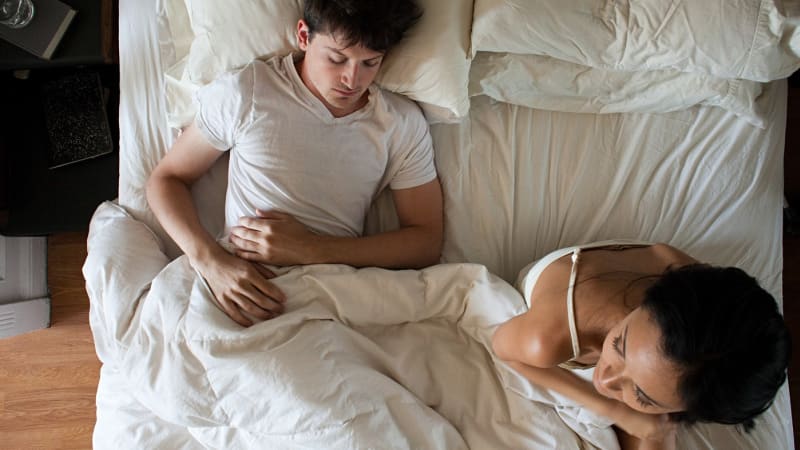 Kašel a chrápání? Může jít o vražednou kombinaci, varují lékaři. O riziku pacienti nevědí