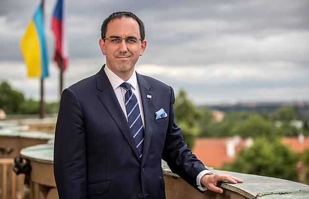 Náměstek končícího Lipavského se přesune do Vídně, povede stálou misi