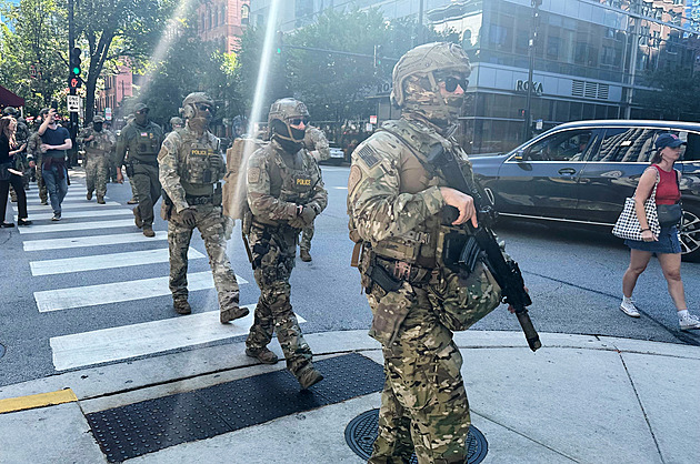 Podezřelým ze střelby na gardisty u Bílého domu je Afghánec, řekl Trump