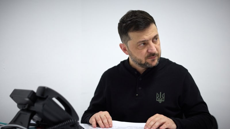 Ukrajinský kompromis? Zelenskyj připouští náhradní záruky místo NATO. Přistál v Berlíně