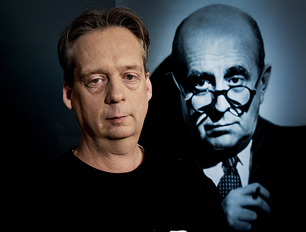 Ani vražda, ani sebevražda. Badatel rozkrývá v Rozstřelu smrt Jana Masaryka