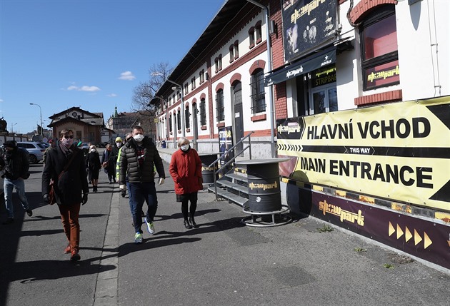 Známý nevěstinec zmizí z Holešovické tržnice, prostory využije i služebna policie