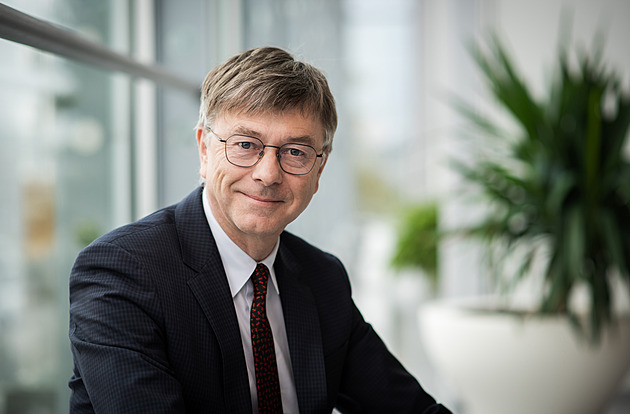 Odpuštění poplatku seniorům by bylo pro Českou televizi likvidační, řekl Chudárek