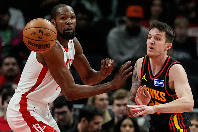 Tah Krejčím se nevyplatil. Střet mladých hvězd nadchl, blýskl se Cooper i Knueppel