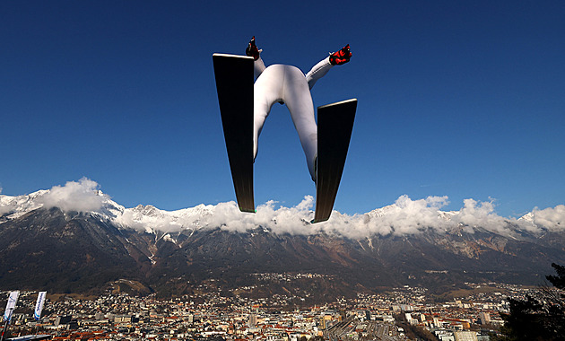 Skoky na lyžích na ZOH 2026 v Miláně a Cortině: Kdy jdou do akce Češi?