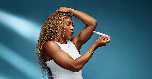 Čekal se comeback. S. Williamsová ale na Super Bowlu propagovala kontroverzní lék