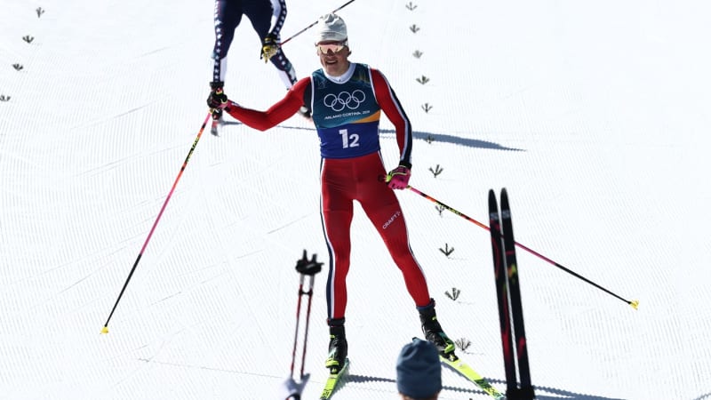 Olympiáda ON-LINE: Fenomenální Klaebo má desáté zlato. Češi doběhli osmí