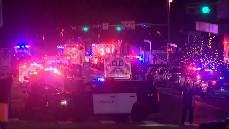 Naběhl do baru a začal střílet. Muž v Texasu zabil dva lidi a dalších 14 zranil, je po smrti