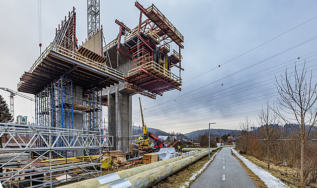 Stavba D11 u polské hranice má skluz, úsek u Královce otevřou na podzim