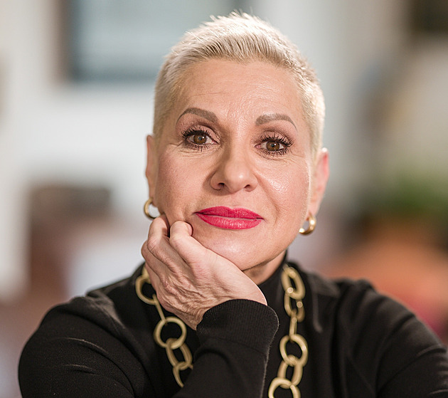 Jsem ještě z generace, která se umí stydět, říká pěvkyně Dagmar Pecková