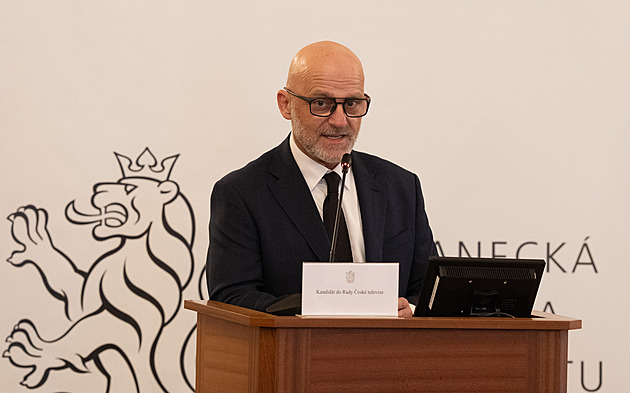 I jako herec mám právo vstoupit do věcí veřejných, řekl Čermák. Koho láká Rada ČT?