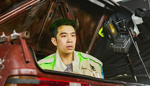 TELEVIZIONÁŘ: Tony má plán. Přestože takřka celý příběh stráví v kufru