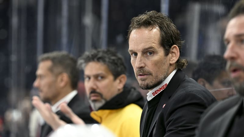 Švýcaři přišli před hokejovým šampionátem o trenéra. Krk mu zlomila lež o očkování proti covidu