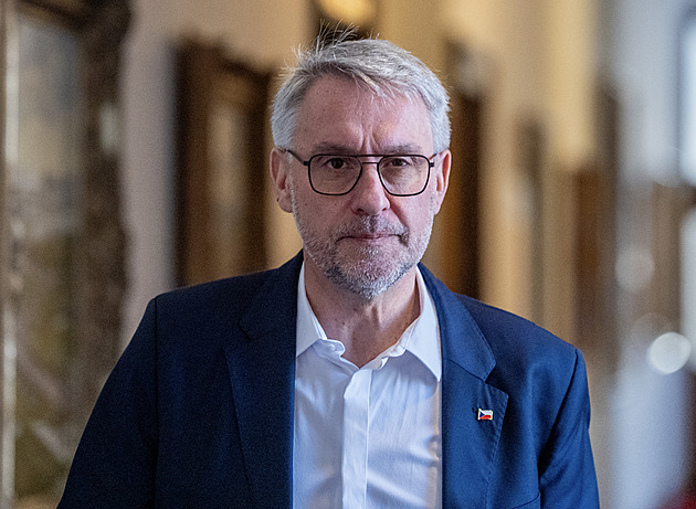 Vláda přitvrdí vůči uprchlíkům před válkou. Mají zmizet i vozy s ukrajinskou značkou