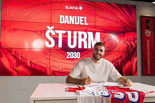 Místo volna utrácení. Slavia zahájila proměnu, kvůli Šturmovi zbořila rekord