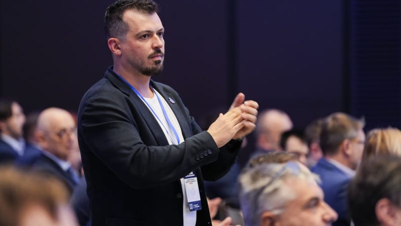 Ivan o ODS i odpadlících: Kubovi je s láskou obmotám mašličkou. Pravičáky už nesmíme zklamat