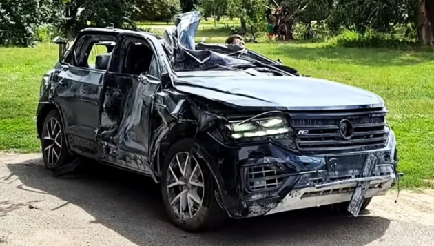 Autozápisník: Extrémní proměny Volkswagenu a touareg odolal balistické raketě
